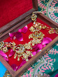 Shahi Adaa Kaanchain