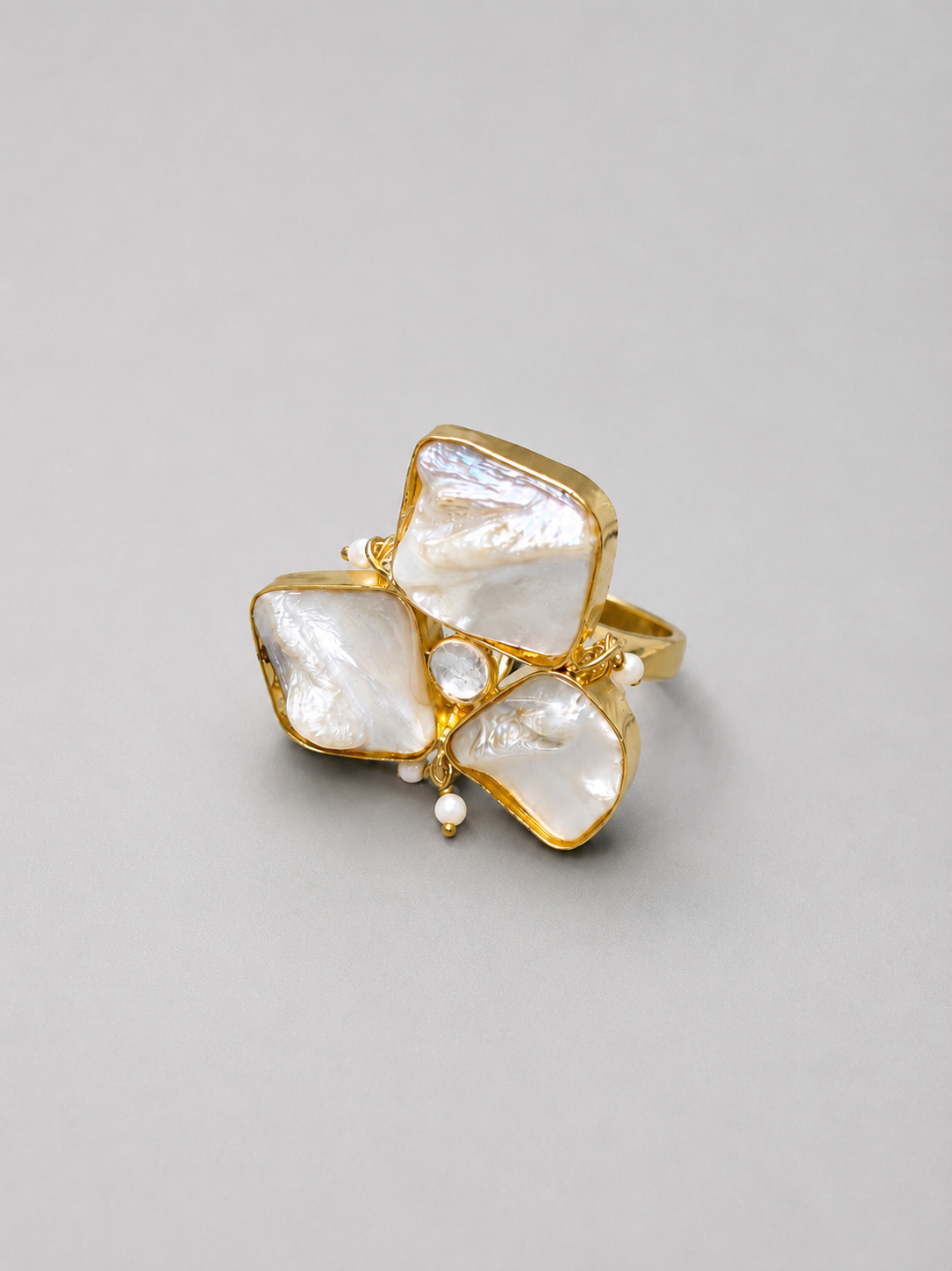 Noor Pearl Ring