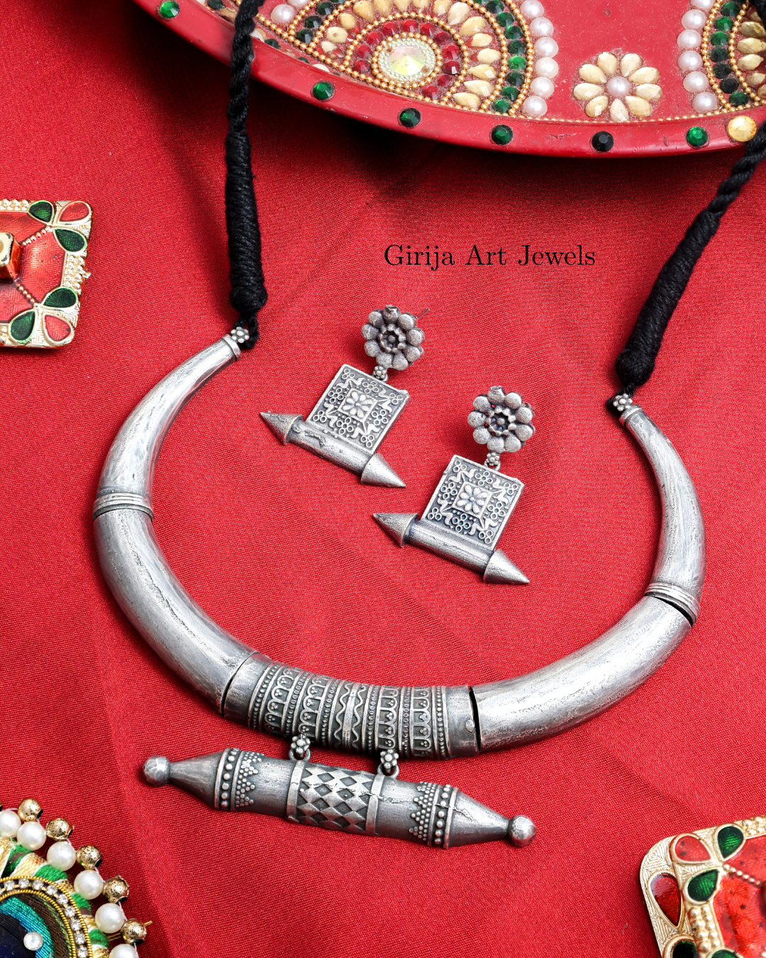 Dual Noor Collection