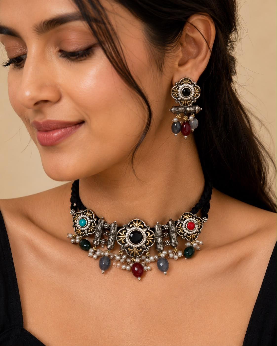 Dvaita Luxe Chokar